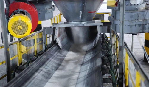 新疆宜化4060项目试生产尿素产品顺利下线